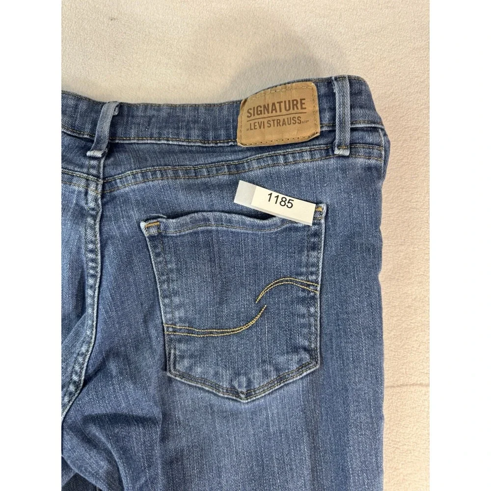 Signature By Levi Strauss Mid Rise Bootcut Jeans Womens 27x32 Stretch